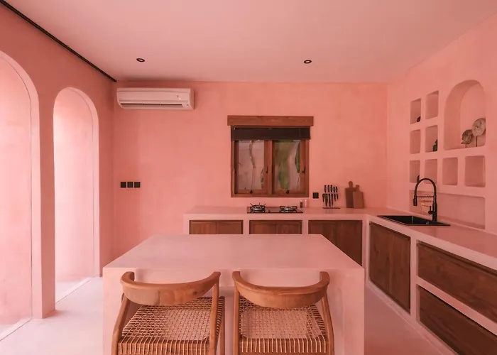 Villa Ella June *